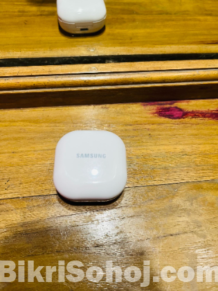Galaxy Buds FE.